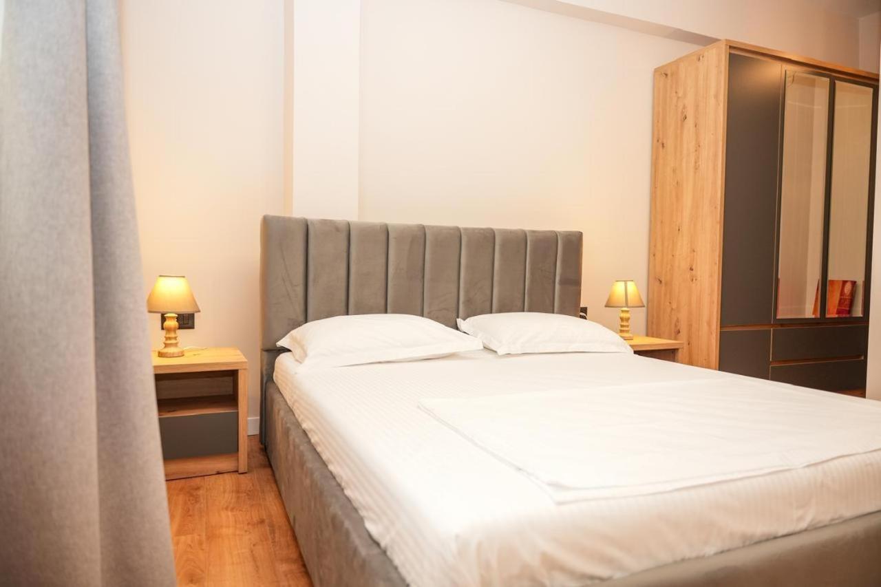 Bougainvilla Apartments Tiranë Eksteriør bilde