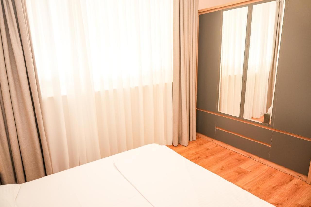 Bougainvilla Apartments Tiranë Eksteriør bilde